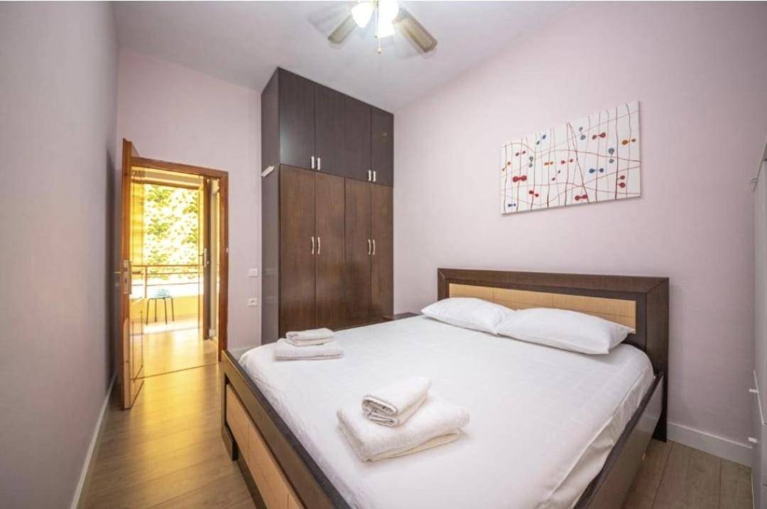 Rooms By Klajdi Σαράντα Εξωτερικό φωτογραφία